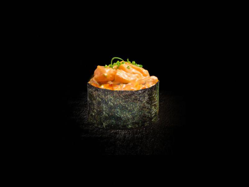 Spicy sake gunkan